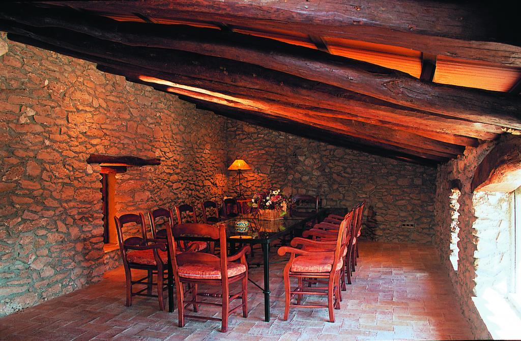 Hotel Restaurante La Masieta Creixell Esterno foto