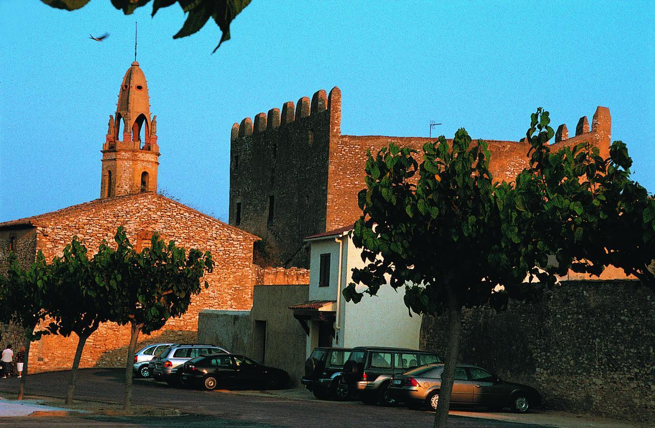 Hotel Restaurante La Masieta Creixell Esterno foto